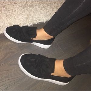 Women’s Alloy Slip On Sneakers